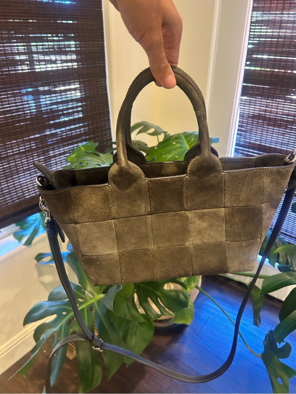 Women’s Suede Woven Tote Bag - Taupe